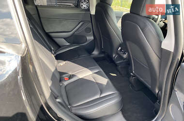 Внедорожник / Кроссовер Tesla Model Y 2021 в 