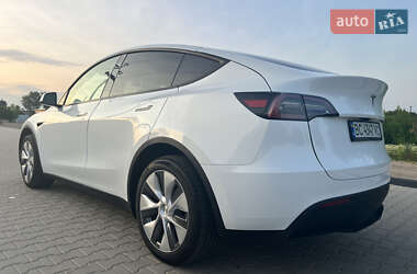 Внедорожник / Кроссовер Tesla Model Y 2024 в 