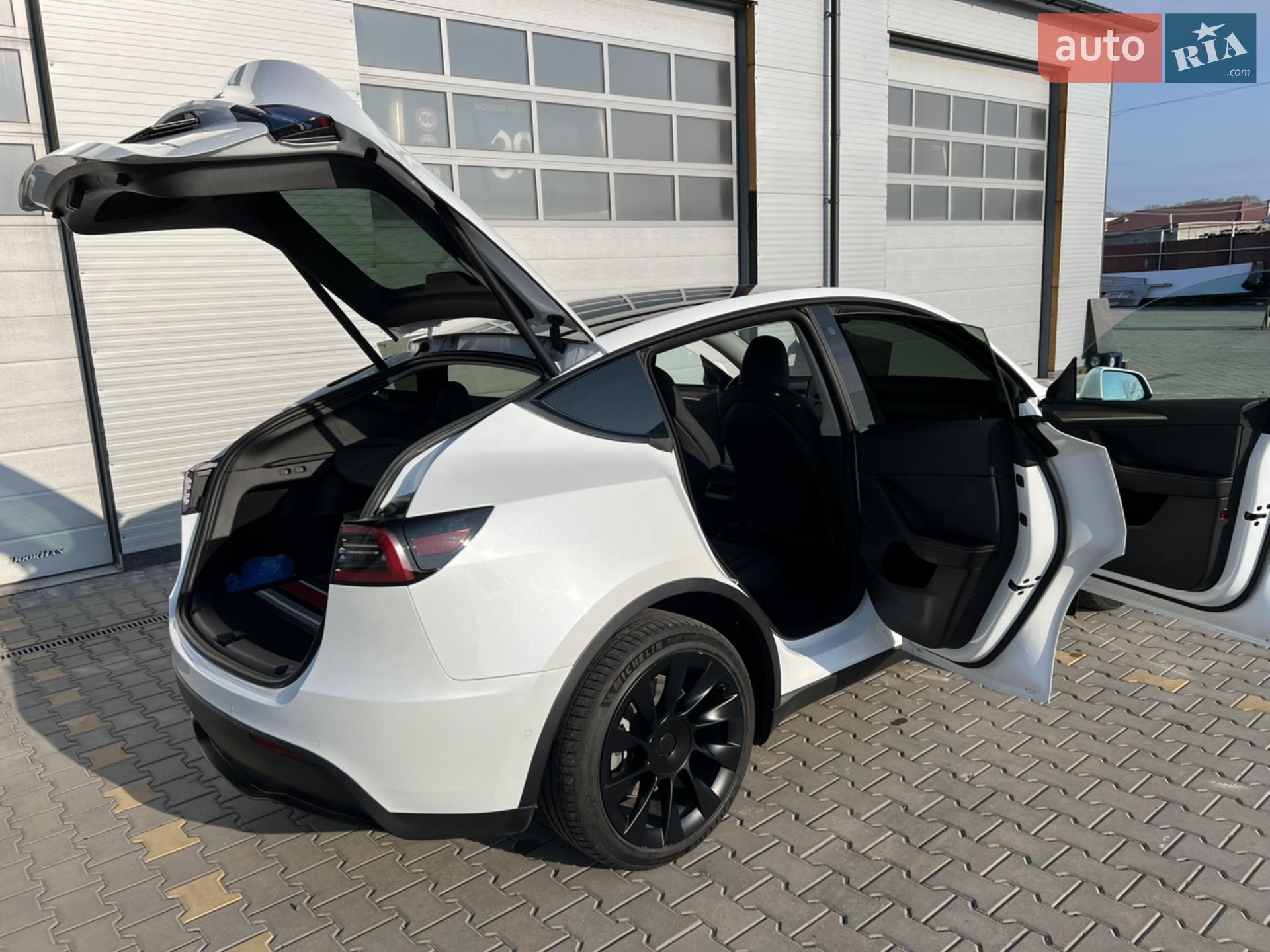 2022 Tesla Model Y - мініатюра 15