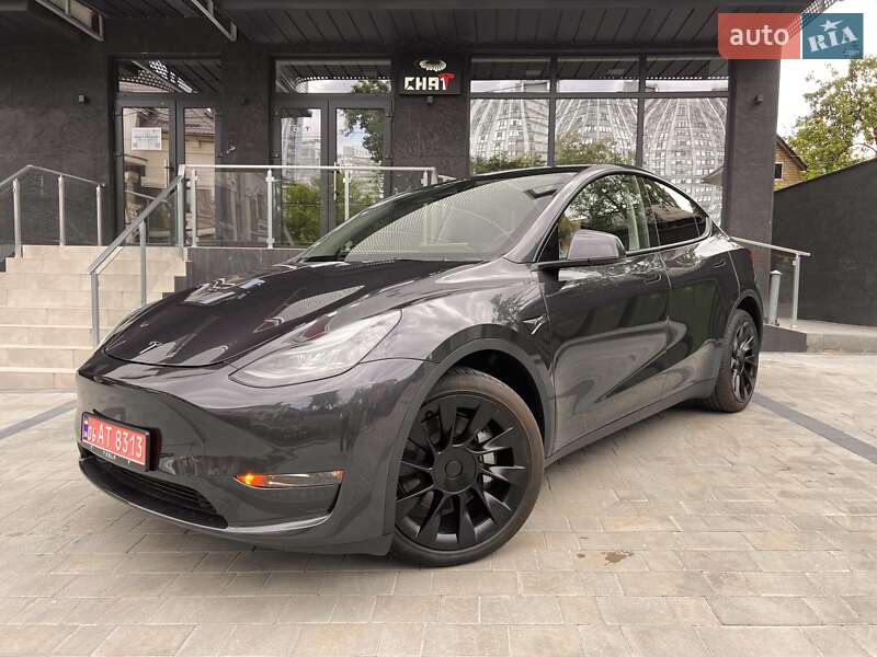 Внедорожник / Кроссовер Tesla Model Y 2024 в 