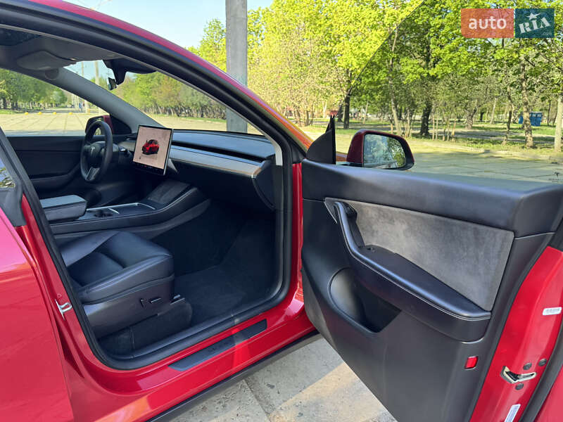 Внедорожник / Кроссовер Tesla Model Y 2022 в Харькове