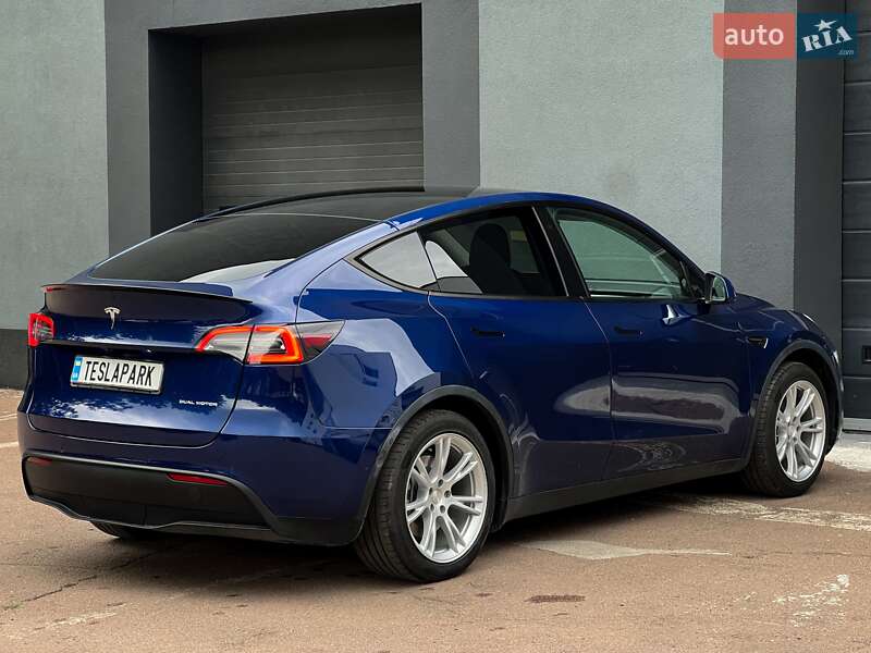 Позашляховик / Кросовер Tesla Model Y 2021 в Києві