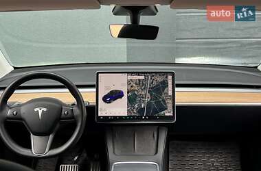 Внедорожник / Кроссовер Tesla Model Y 2021 в 