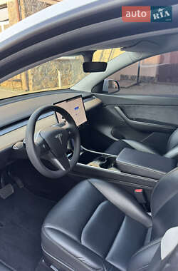 Внедорожник / Кроссовер Tesla Model Y 2020 в 