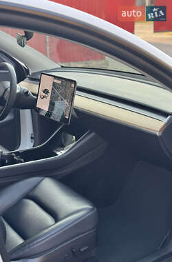 Внедорожник / Кроссовер Tesla Model Y 2020 в 