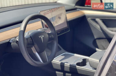 Внедорожник / Кроссовер Tesla Model Y 2024 в 