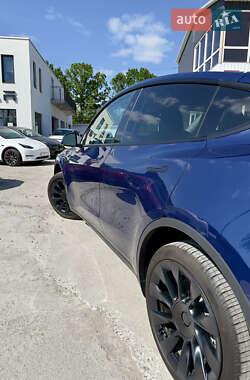 Внедорожник / Кроссовер Tesla Model Y 2024 в 