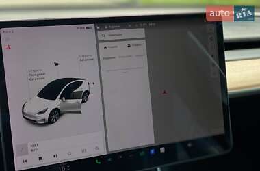 Внедорожник / Кроссовер Tesla Model Y 2021 в 