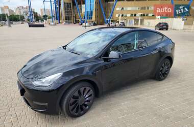Внедорожник / Кроссовер Tesla Model Y 2023 в 