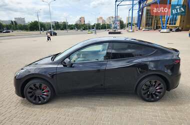 Внедорожник / Кроссовер Tesla Model Y 2023 в 