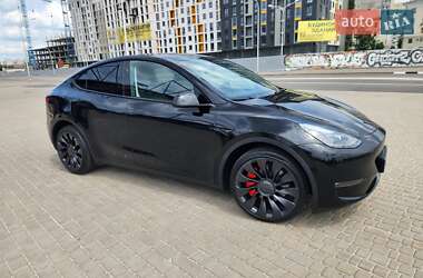 Внедорожник / Кроссовер Tesla Model Y 2023 в 