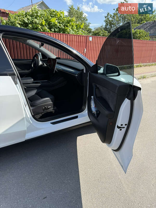 Внедорожник / Кроссовер Tesla Model Y 2021 в Василькове