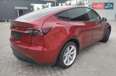 Внедорожник / Кроссовер Tesla Model Y 2024 в 