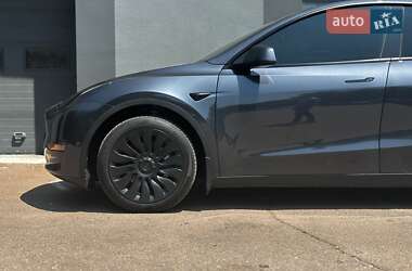 Внедорожник / Кроссовер Tesla Model Y 2024 в 