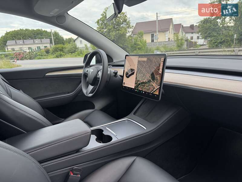 Внедорожник / Кроссовер Tesla Model Y 2023 в Виннице