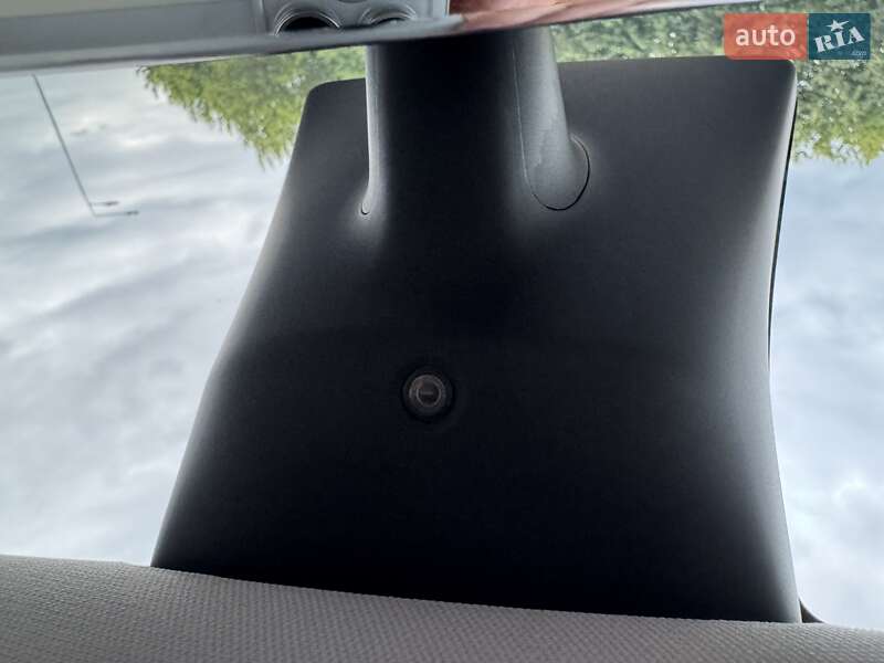 Внедорожник / Кроссовер Tesla Model Y 2023 в Виннице