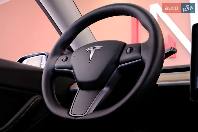 Внедорожник / Кроссовер Tesla Model Y 2021 в Одессе
