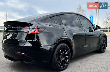 Позашляховик / Кросовер Tesla Model Y 2023 в 
