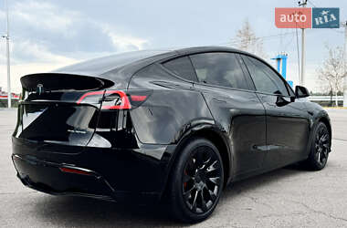 Позашляховик / Кросовер Tesla Model Y 2023 в 