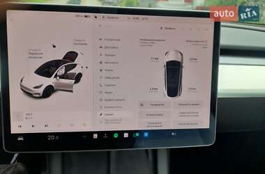Внедорожник / Кроссовер Tesla Model Y 2021 в 