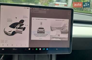 Внедорожник / Кроссовер Tesla Model Y 2021 в 