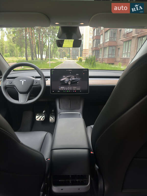 Позашляховик / Кросовер Tesla Model Y 2024 в Чернігові