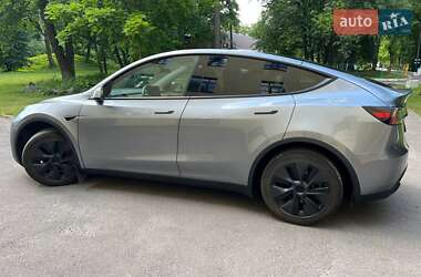 Внедорожник / Кроссовер Tesla Model Y 2024 в 