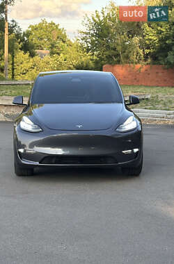 Внедорожник / Кроссовер Tesla Model Y 2021 в 