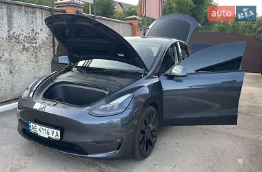 Внедорожник / Кроссовер Tesla Model Y 2022 в 
