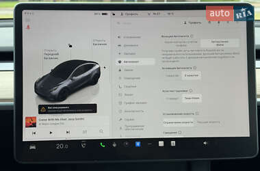 Внедорожник / Кроссовер Tesla Model Y 2022 в 