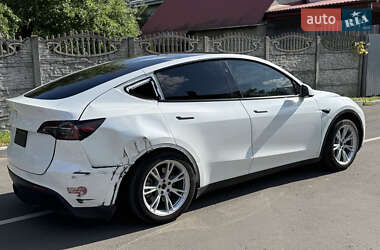 Внедорожник / Кроссовер Tesla Model Y 2024 в 