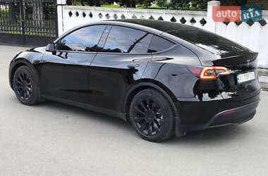 Внедорожник / Кроссовер Tesla Model Y 2022 в 