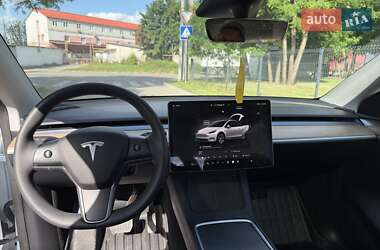 Внедорожник / Кроссовер Tesla Model Y 2023 в 