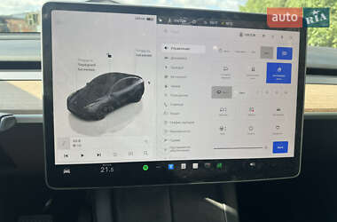 Позашляховик / Кросовер Tesla Model Y 2023 в 
