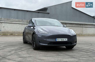 Позашляховик / Кросовер Tesla Model Y 2023 в 