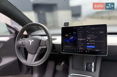 Позашляховик / Кросовер Tesla Model Y 2023 в 