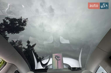 Внедорожник / Кроссовер Tesla Model Y 2024 в 