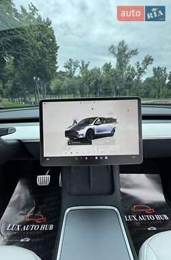 Внедорожник / Кроссовер Tesla Model Y 2024 в 