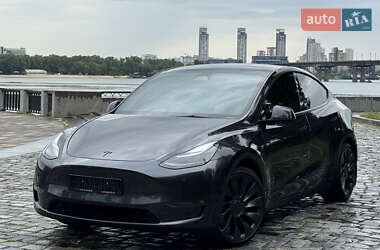 Внедорожник / Кроссовер Tesla Model Y 2024 в 