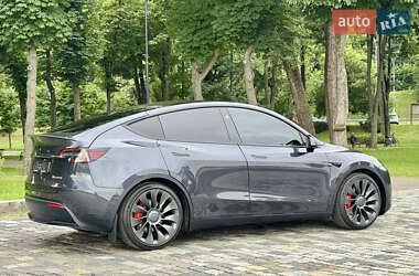 Внедорожник / Кроссовер Tesla Model Y 2024 в 