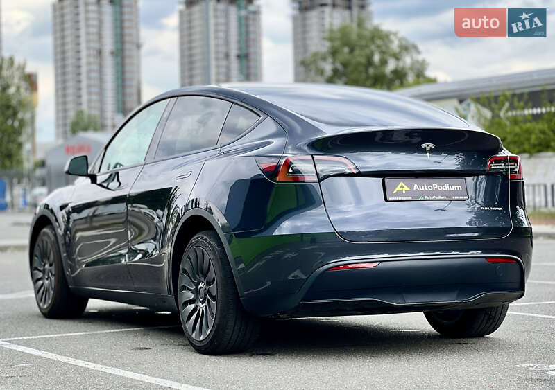Внедорожник / Кроссовер Tesla Model Y 2024 в Киеве