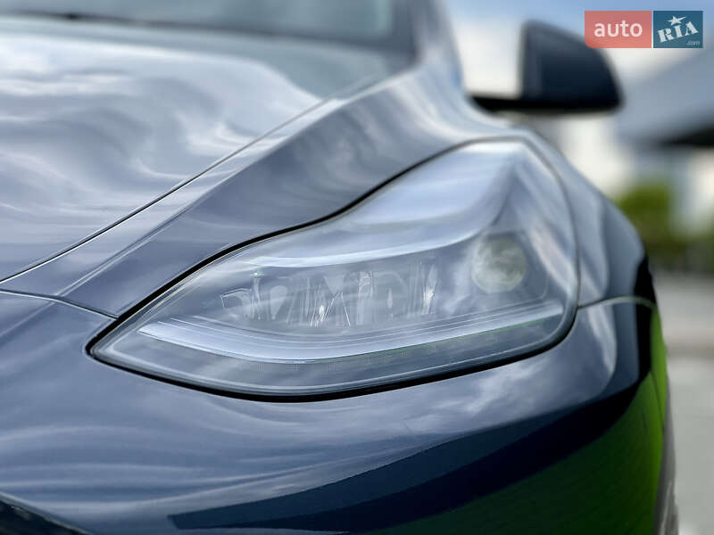 Внедорожник / Кроссовер Tesla Model Y 2024 в Киеве