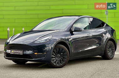 Внедорожник / Кроссовер Tesla Model Y 2024 в 