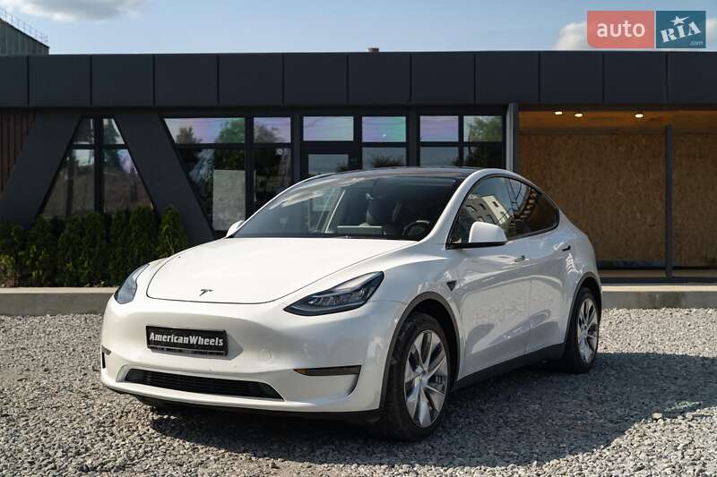 Позашляховик / Кросовер Tesla Model Y 2022 в 