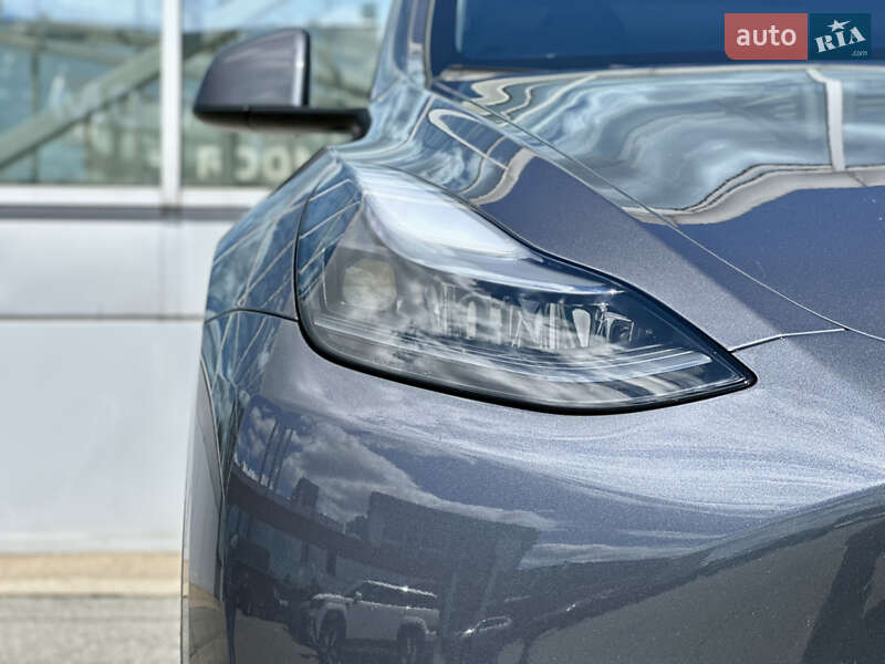 Внедорожник / Кроссовер Tesla Model Y 2023 в Киеве