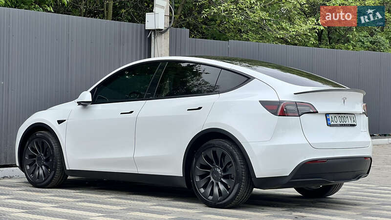 Внедорожник / Кроссовер Tesla Model Y 2022 в Ужгороде