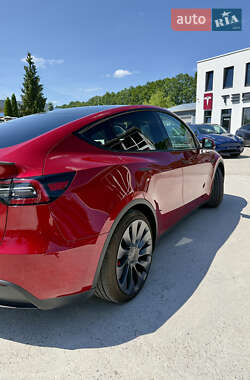 Внедорожник / Кроссовер Tesla Model Y 2024 в 