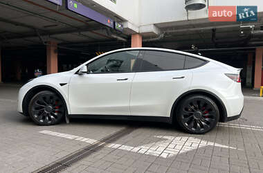 Внедорожник / Кроссовер Tesla Model Y 2022 в 