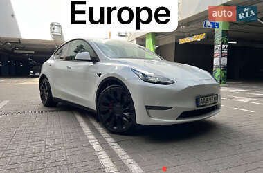 Внедорожник / Кроссовер Tesla Model Y 2022 в Киеве