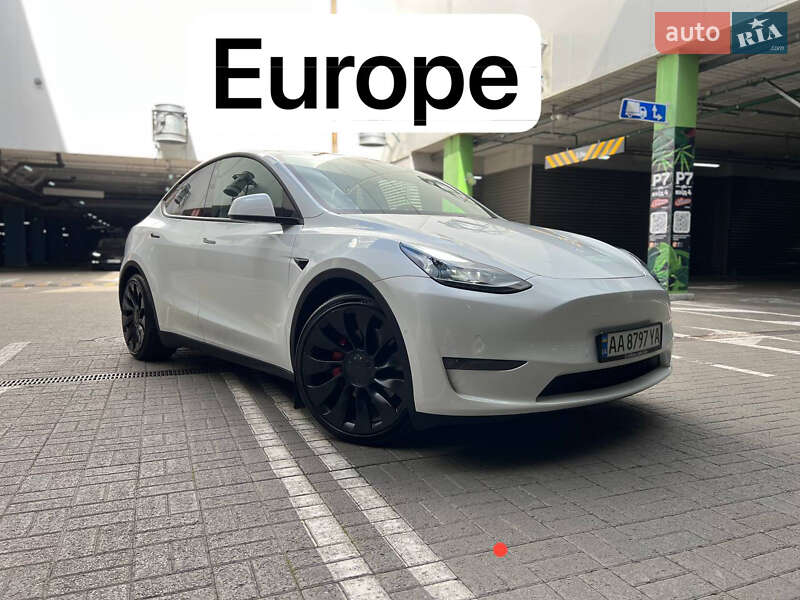 Внедорожник / Кроссовер Tesla Model Y 2022 в 